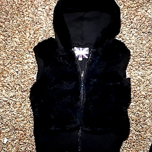 Miss London Jackets & Blazers - Sleeveless fur vest jacket